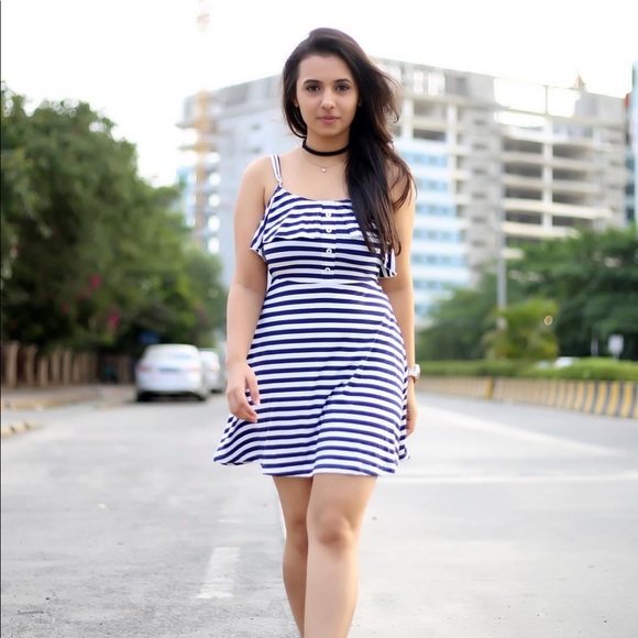 Dress - Picture 1 of 1